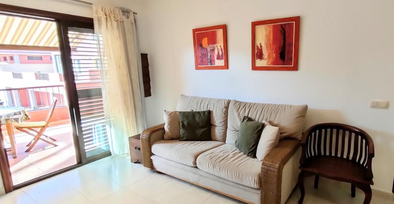 Cm 2 Bd Appartment Near The Sea El Medano  Bagian luar foto