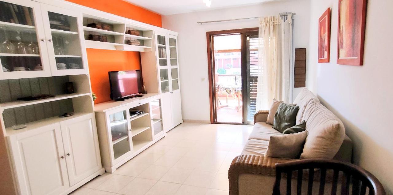 Cm 2 Bd Appartment Near The Sea El Medano  Bagian luar foto